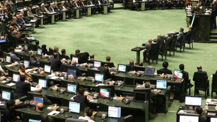 موافق و مخالف بررسی یک فوریتی لایحه جنایات بین المللی چه گفتند؟