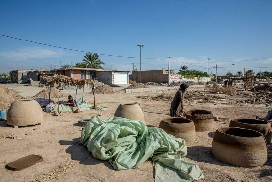 زنانی که تنور جنوب را گرم نگه میدارند