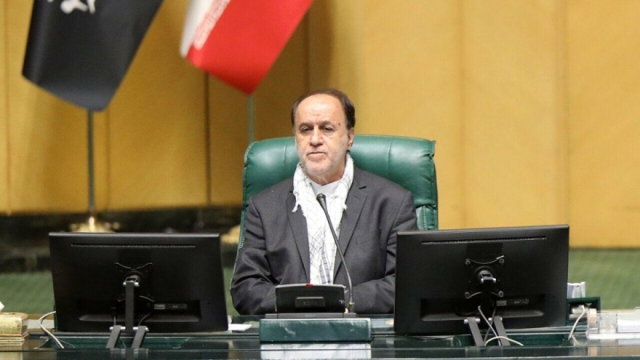 حاجی بابایی: مصوبات دولت در کمیته انطباق مجلس بررسی می‌شود