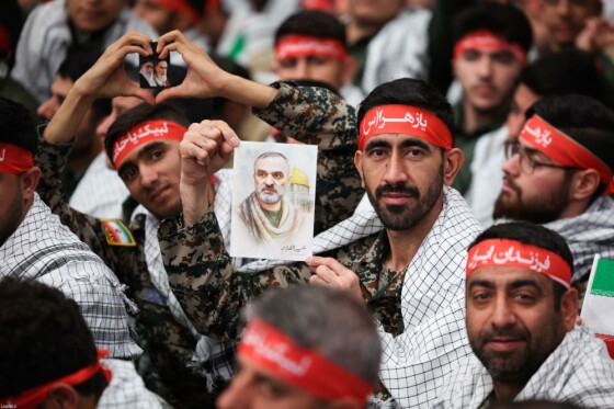 مراسم روز بسیج در حسینیه امام خمینی(ره)