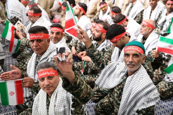 مراسم روز بسیج در حسینیه امام خمینی(ره)