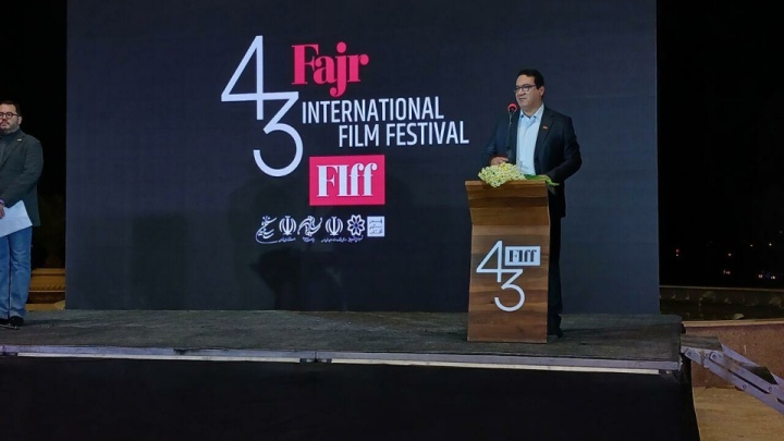 دبیر جشنواره جهانی فیلم فجر: سینمای شاعرانه راهی برای مقاومت در برابر مصرف‌گرایی است