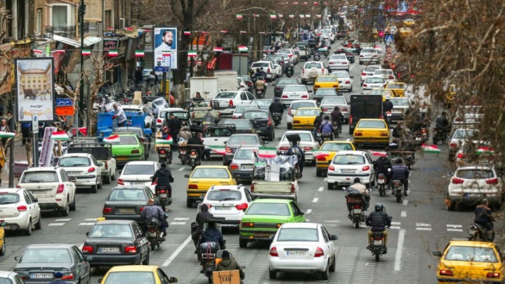 کاهش ۳۰ درصدی ترافیک تهران همزمان با توقیف ساعتی ۴۰ هزار خودرو