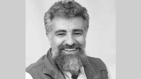 هیچ خطی را بیفکر نکـِش