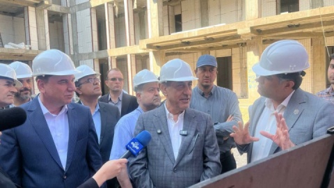 فیلم/ بازدید معاون اجرایی رئیس‌جمهور از روند ساخت مدرسه دور دوم متوسطه