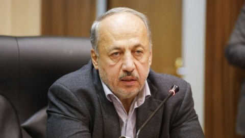 اختصاص ۴۰۰۰ تاکسی برقی به تهران/ ورود اولین واگن قطار چینی به کشور در اسفند ماه