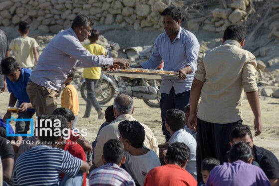 نذر خیرات در روستای گورزین