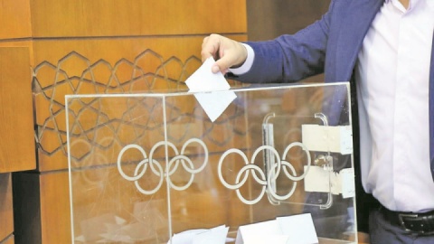 فرار از پاسخگویی و نبود شفافیت