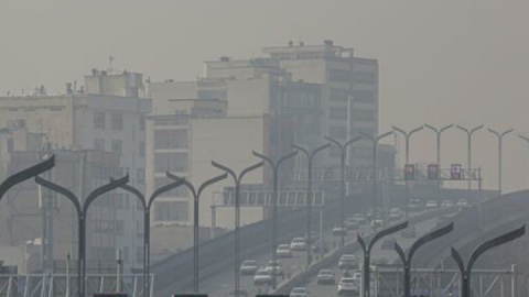 وضعیت قرمز هوای ۲۴ ایستگاه پایتخت