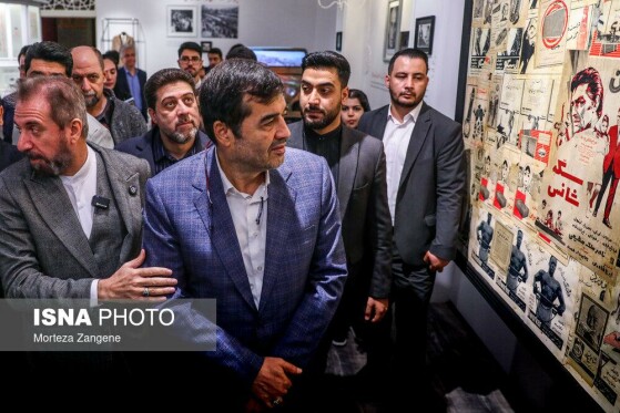 افتتاح نمایشگاه «آقا تختی» با حضور وزیر ورزش