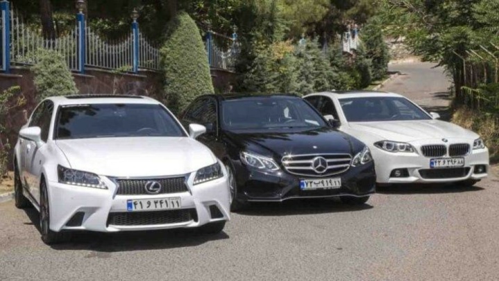 درخواست ثبت سفارش برای ۷۵ هزار دستگاه خودروی وارداتی/ ۳۱ هزار خودروی خارجی ترخیص شد