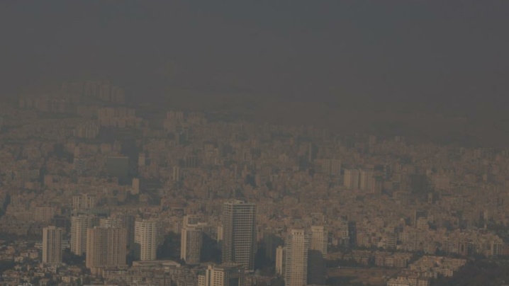 ماندگاری آلودگی هوای تهران؛ ارتفاعات بارانی می‌شود