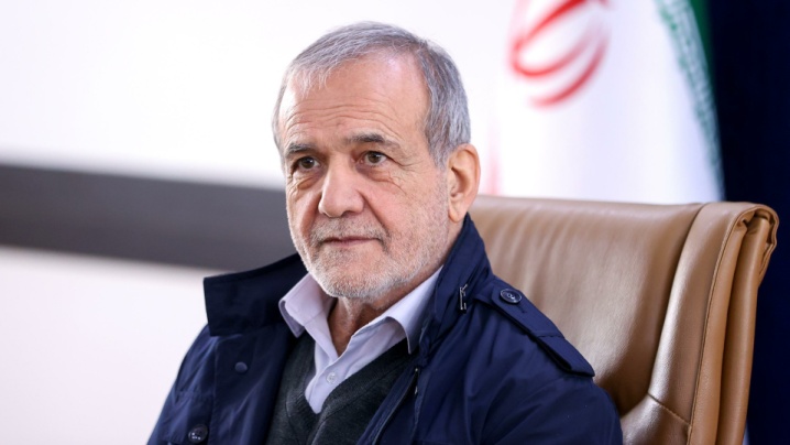 تبریک پزشکیان به بانوی کاراته‌کار ایرانی