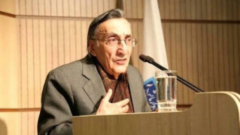 ماموریت پزشکیان به رئیس کتابخانه ملی برای پیگیری فوری روند درمان دکتر فانی