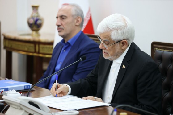 حضور معاون اول رئیس‌جمهور در جلسه شورای اقتصاد