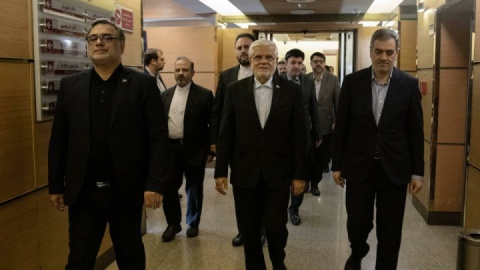 فیلم/ تاکید معاون اول رئیس‌جمهور بر لزوم بازنگری در قوانین بیمه