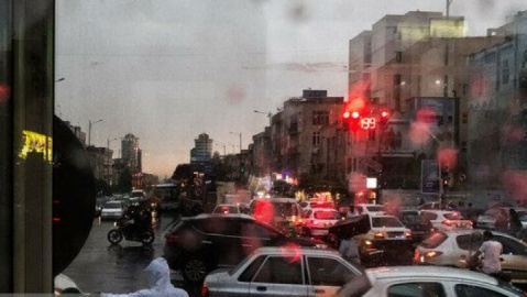 تداوم برخورد با تردد وسایل نقلیه سنگین و کامیون در پایتخت/ لغزندگی در معابر شمالی تهران