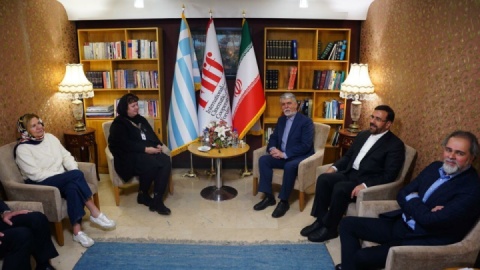 دیدار وزیر فرهنگ و ارشاد اسلامی با هیات‌های خارجی در جشنواره جهانی فیلم فجر