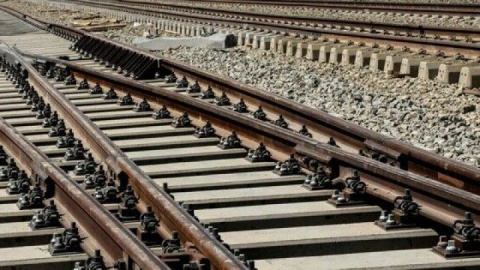 اتمام مین‌روبی و پیشرفت ۲۵ درصدی پل روگذر بازشو راه‌آهن شلمچه - بصره