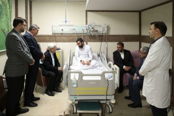 عیادت عارف از سقاب اصفهانی