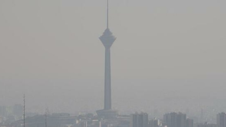 تداوم آلودگی هوای پایتخت/ ۲۴ ایستگاه در وضعیت قرمز