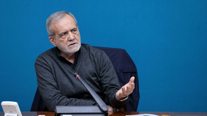 پزشکیان:مشکل انرژی با صرفه جویی حل می‌شود/ ضرورت تقویت روحیه همکاری، ایثار و فداکاری