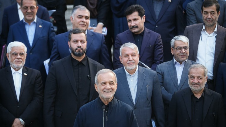 دغدغه مردم، دستورکار دولت