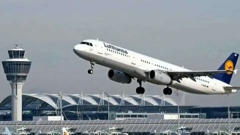 ۲۶ ایرلاین خارجی در فرودگاه امام(ره) فعالند