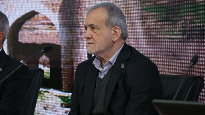 امضای سه تفاهم‌نامه سرمایه‌گذاری در سفر رئیس‌جمهور پزشکیان به یاسوج