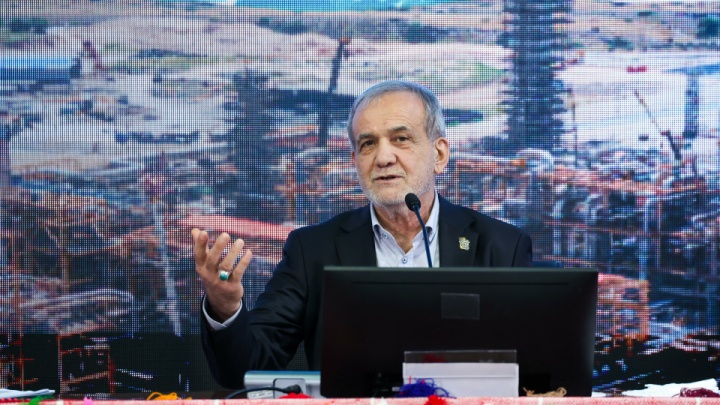 پزشکیان: حق با مردم است/ توسعه بدون تناسب و توجه به منابع یعنی فاجعه