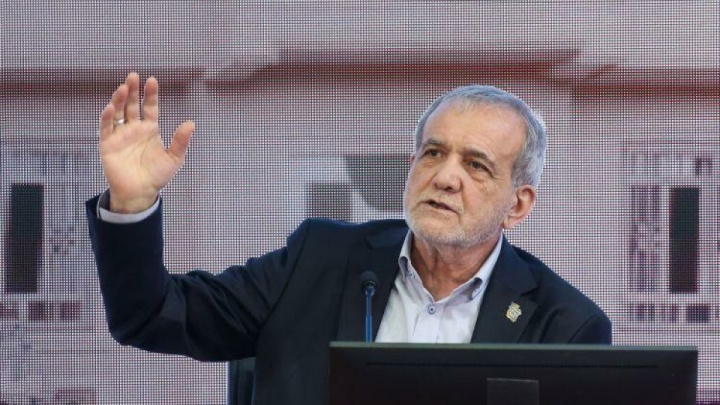 پزشکیان: اجازه نمی دهیم به محیط زیست صدمه ای وارد شود/ در مقابل مردم نمی ایستم