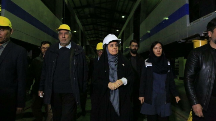بازدید وزیر راه و شهرسازی از خطوط تولید واگن سازی ایریکو ابهر زنجان