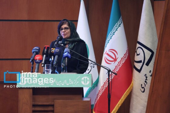 بزرگداشت هفته زن و تکریم مقام مادر