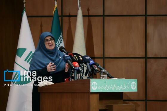 بزرگداشت هفته زن و تکریم مقام مادر