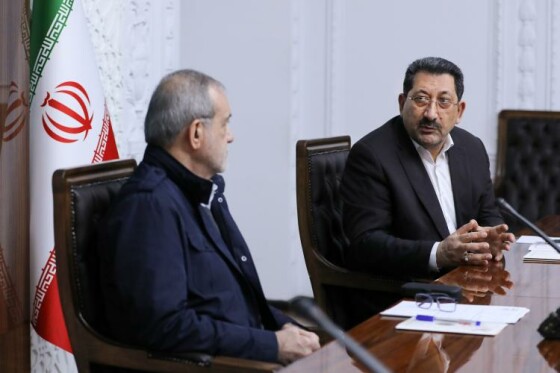 مراسم افتتاح طرح انتقال آب دریا به فلات مرکزی