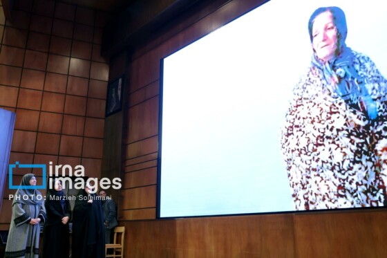 بزرگداشت هفته زن و تکریم مقام مادر