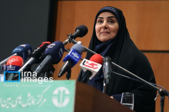 بزرگداشت هفته زن و تکریم مقام مادر