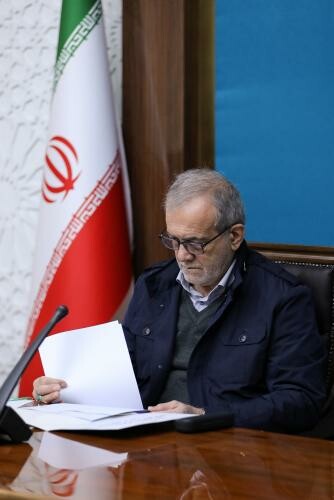 مراسم افتتاح طرح انتقال آب دریا به فلات مرکزی