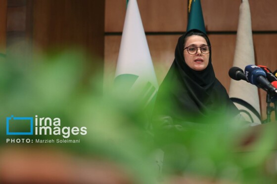 بزرگداشت هفته زن و تکریم مقام مادر