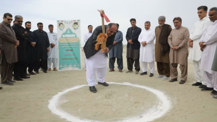 آیین کلنگ زنی احداث مدرسه ۴ کلاسه روستای وشنام مرید برگزار شد