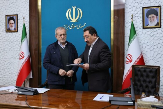 مراسم افتتاح طرح انتقال آب دریا به فلات مرکزی