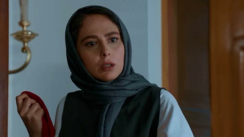 ایفای نقش رعنا آزادیور در «فیل»