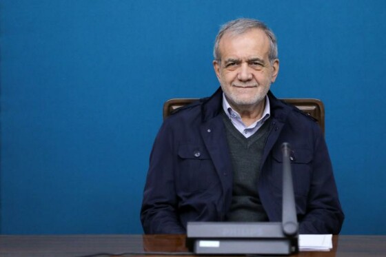 مراسم افتتاح طرح انتقال آب دریا به فلات مرکزی