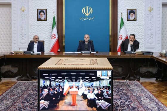 مراسم افتتاح طرح انتقال آب دریا به فلات مرکزی