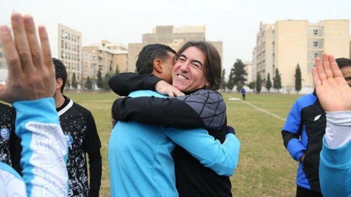 برخورد صمیمانه ساپینتو با رضاییان؛ حضور رامین در تمرین آبی‌ها