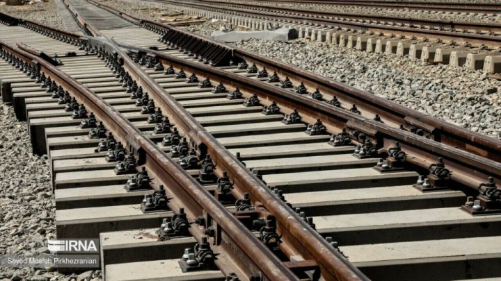 کریدورها مزیت‌های رقابتی کشور هستند و باید زودتر تکمیل شوند