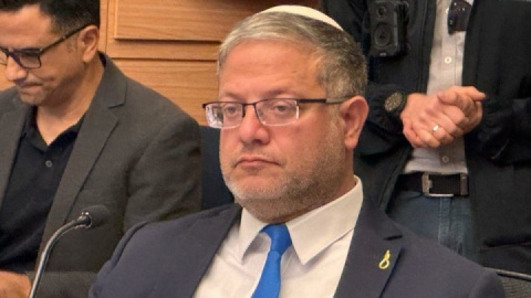 جنجال جدید بن گویر با سنجاق طناب دار در حمایت از اعدام اسرا!