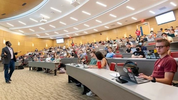 بحران دانشگاه در عصر سودآوری