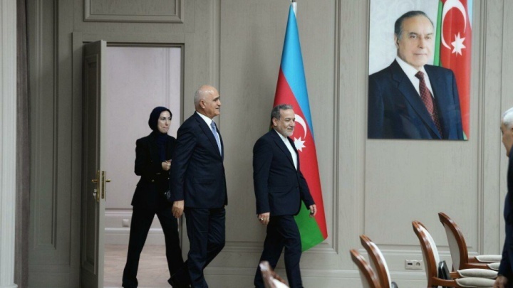 بازتاب رسانه‌ای سفر عراقچی به باکو