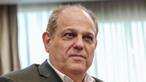 تمرکز دولت روی کاهش تورم باشد